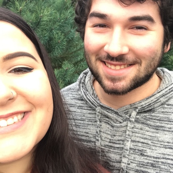 Meet your Posher, Alex - Picture 3 of 4